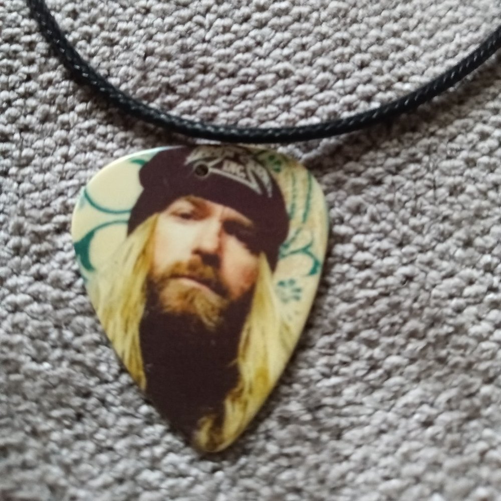 BLACK LABEL SOCIETY ZACK WYLDE GUITAR PICK NECKLACE